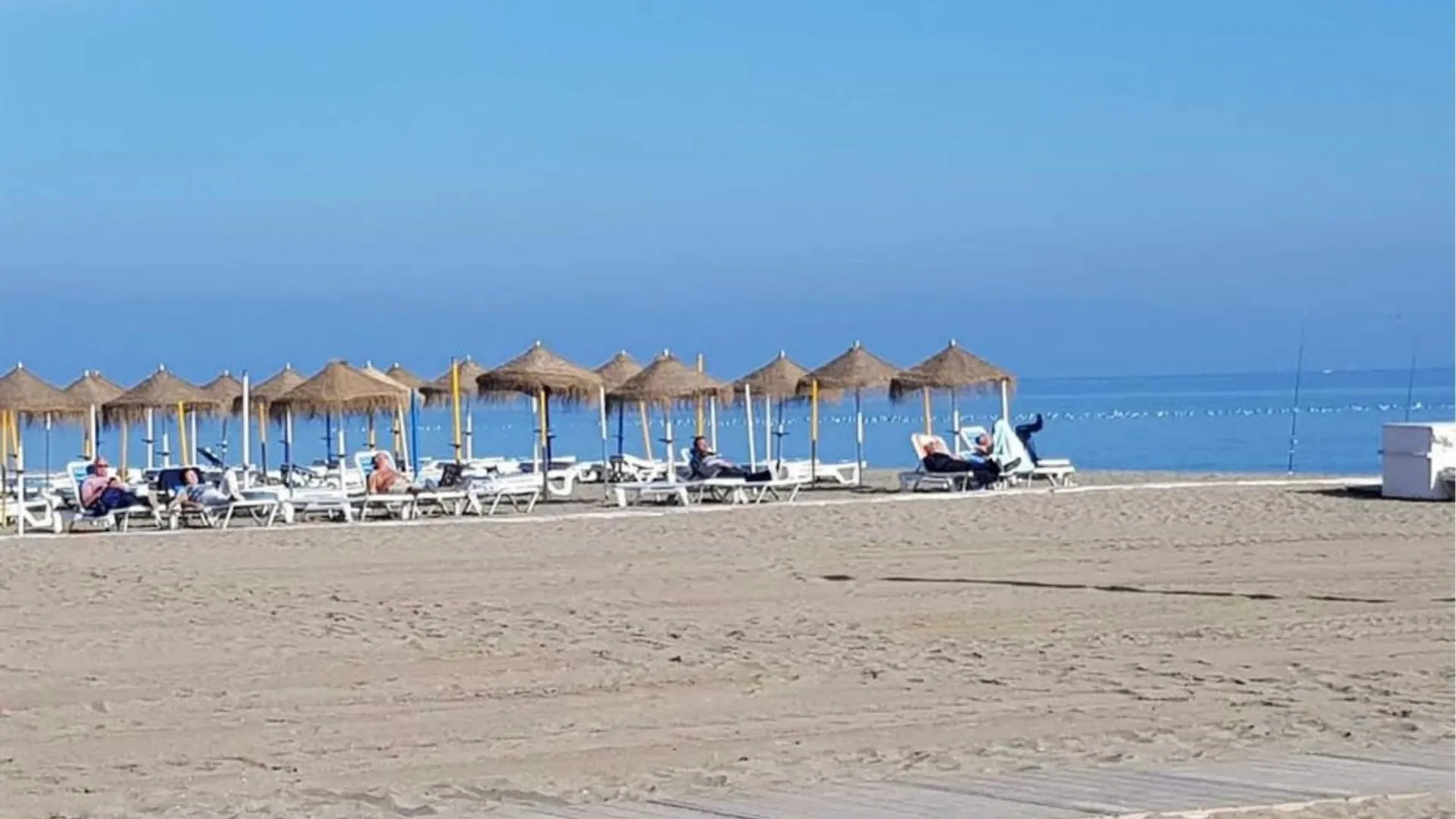 Casa Carihuela - Primera Linea Torremolinos Apartment